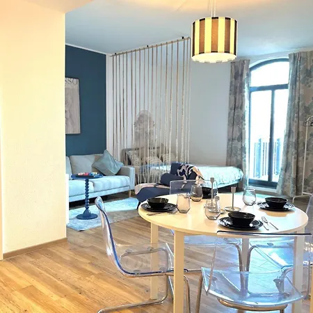 Picassos Escape Mit Kueche Und Kostenlosem Parkplatz In Mitte! Apartamento Kassel
