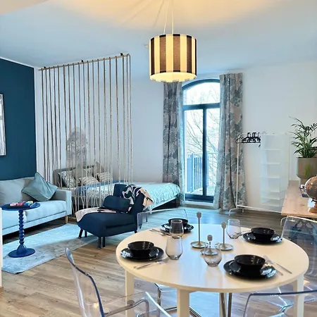 Picassos Escape Mit Kueche Und Kostenlosem Parkplatz In Mitte! * Kassel