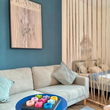 Picassos Escape Mit Kueche Und Kostenlosem Parkplatz In Mitte! Appartement *